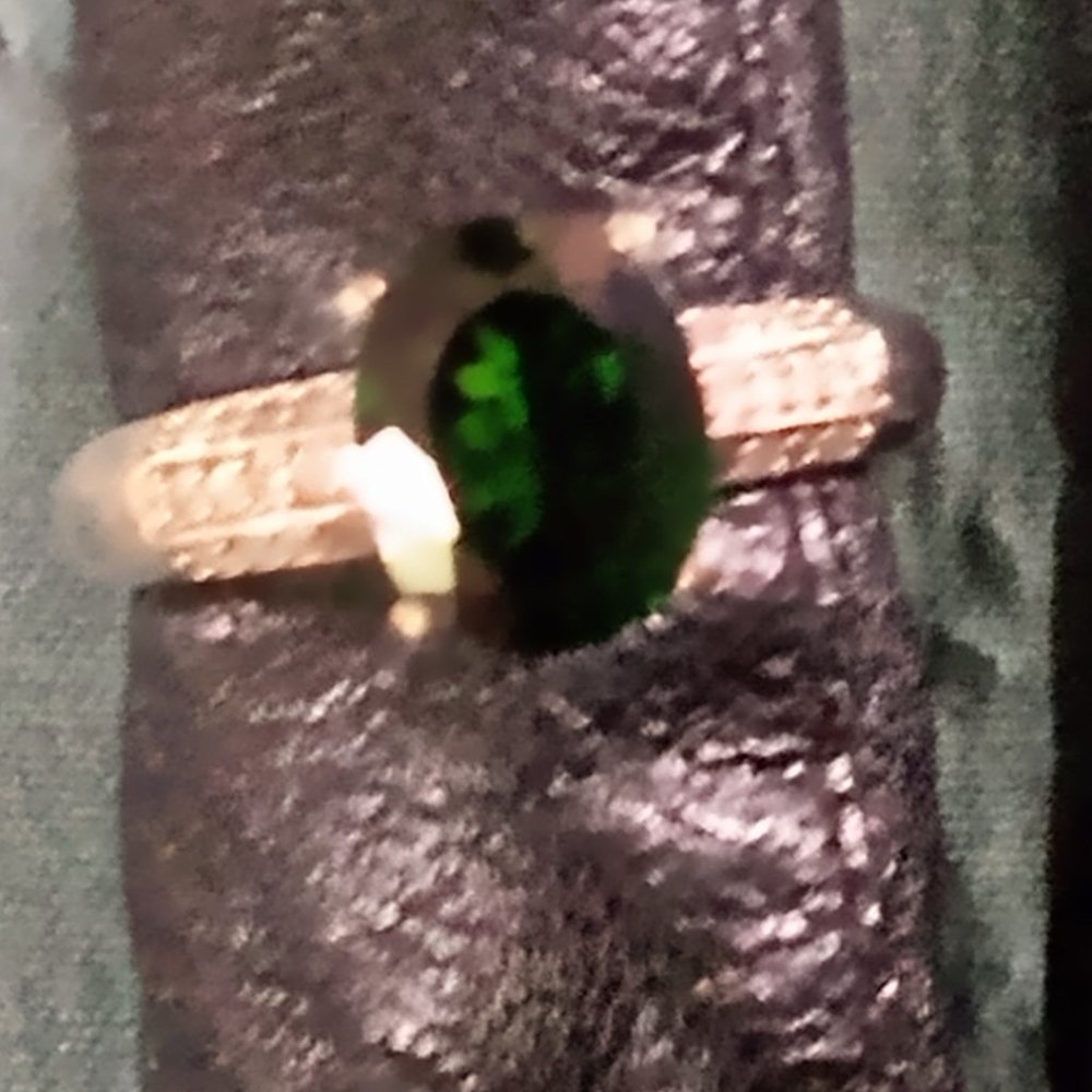 NEW  Russian Chrome Diopside Solitaire with diamonds on the shoulders